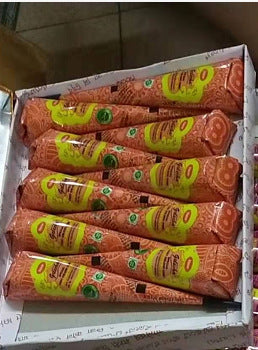 Crème de tatouage pailletée peinte à la main, couleur crème \ Glitter Hand Painted Cream Tattoo Cream Color