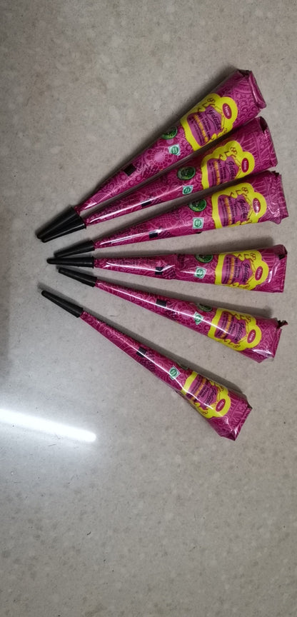 Crème de tatouage pailletée peinte à la main, couleur crème \ Glitter Hand Painted Cream Tattoo Cream Color